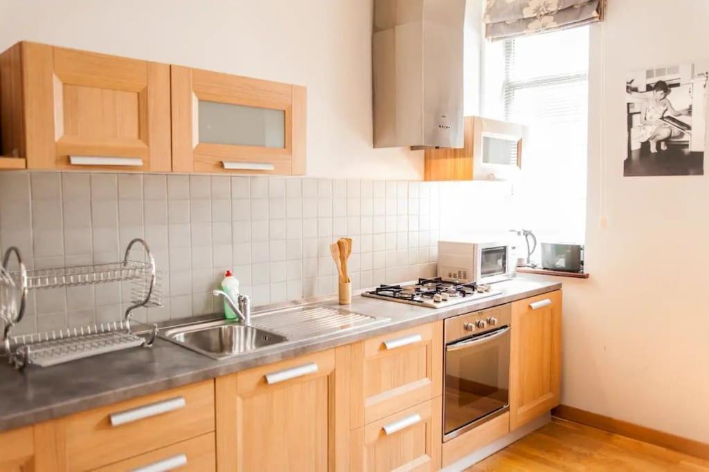 City Center 2Bdr Apartment Near Rustaveli Av. Tbilisi Eksteriør billede